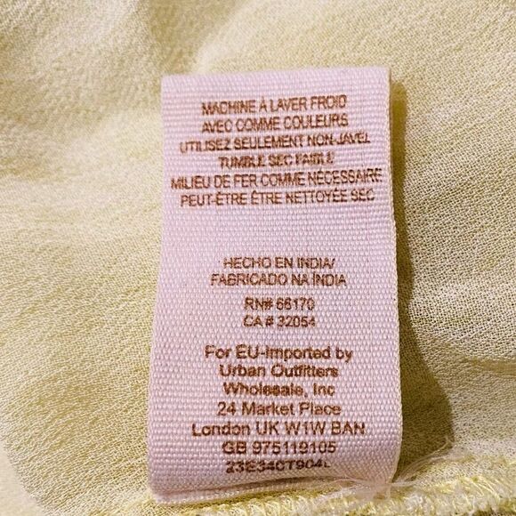 We The Free Marble Effect Button Down Blouse Top Size Medium - Picture 8 of 9